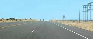 Unendliche Weite. Wegen der mangelnden Abwechslung auf den Highways empfehlen sich Streichhölzer, die man gegen den Sekundenschlaf zwischen die Augenlider klemmt. 