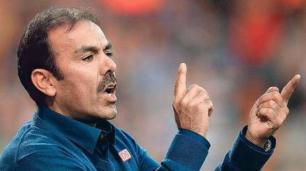 Richtungswechsel. Herthas Zustand war besorgniserregend nach dem Abstieg. Jos Luhukay gab den Spielern das Selbstvertrauen zurück. Nach zehn Spielen erst habe die Tabelle Aussagekraft, betonte der Trainer. Sie sagt nun: Hertha gehört zur Zweitligaspitze.