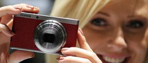 Kompakt, praktisch und manchmal sogar Retro - Digitalkameras schaffen es, immer mehr Technik ins Kleinformat zu packen.