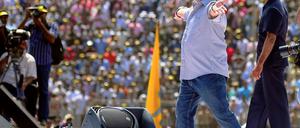 Maradona in Kannur. 50 000 Menschen feierten den argentinischen Superstar.