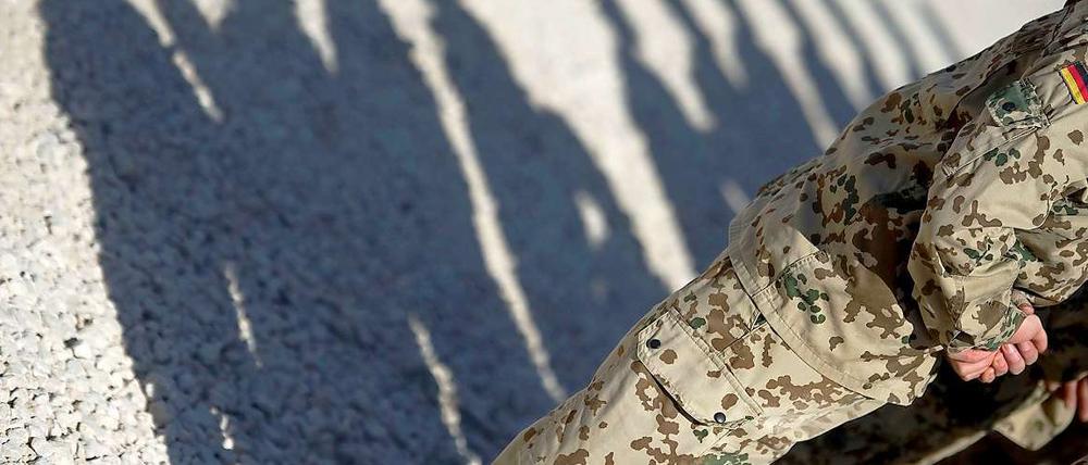 Die Präsenz der Bundeswehr in Afghanistan zeigt Wirkung - so zumindest interpretiert ein CDU-Politiker die erfolgreiche Festnahme eines Taliban-Führers.