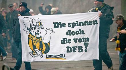 Tiefe Gräben zwischen Fans und Funktionären.