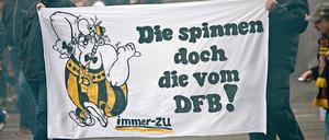 Tiefe Gräben zwischen Fans und Funktionären.