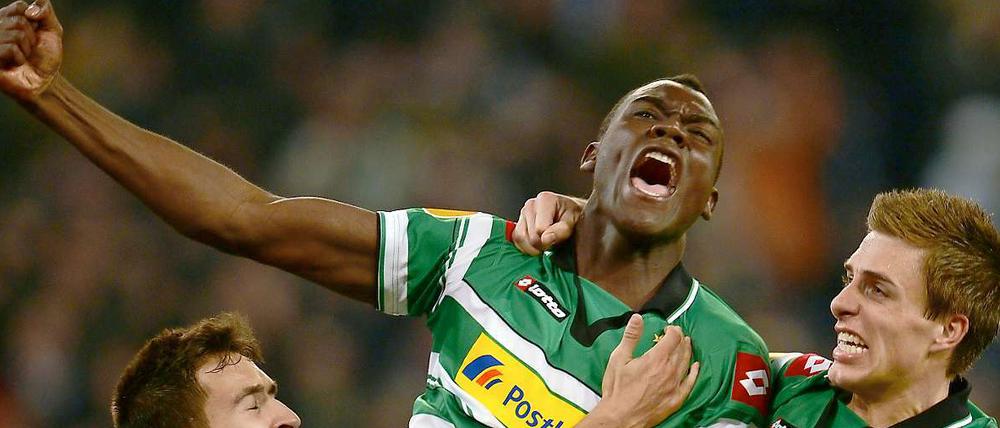 Wuchtiger Jubel. Peniel Mlapa erzielte das 2:0 für Mönchengladbach. 