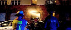 Bei der Arbeit. Auch Berliner Feuerwehrleute fühlen sich im Vergleich zu anderen Beamten zu schlecht bezahlt.