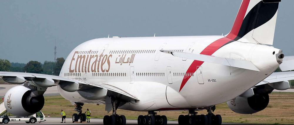 Seit 2011 wird in Deutschland auf jedes Flugticket eine Luftverkehrsteuer erhoben. 2012 wurden die Sätze gesenkt, 2013 sollen sie nicht erhöht werden, wünscht sich die Unionsfraktion. 