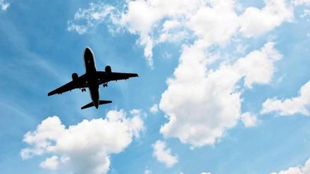 One Way. Wer für ein Unternehmen ins Ausland geht, hat danach keine Garantie auf einen Karrieresprung in der Heimat. Jeder dritte Rückkehrer ist unzufrieden mit seiner Jobsituation. Versprechen werden nicht gehalten, frühere Ansprechpartner sind oft nicht mehr da. Foto: dpa