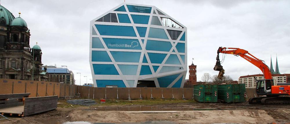 Lauter Provisorien: In Berlins historischer Mitte dominieren Ausgrabungen und Baustellen das Bild.