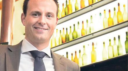 Sebastian Lenninghausen ist bei einem eher kleinen Unternehmen eingestiegen: Bei der Kölner Brauerei Gaffel Becker &amp; Co geht es familiär zu. Mit den Chefs ist er per Du. Foto: dpa