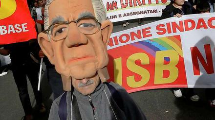 Gegen die Sparpolitik von Italiens Premier Mario Monti gingen zehntausende Italiener auf die Straße.