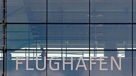 Berlin streitet um mehr Transparenz - auch wegen des BER-Desasters.
