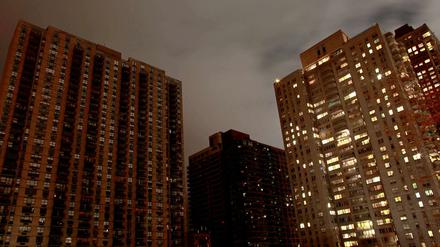 Die Lichter bleiben in vielen Teilen der Krisenregion aus. 8,2 Millionen Menschen waren ohne Strom.