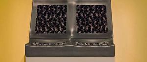 Bei der BVG-Abstimmung zur U-Bahnbestuhlung hat der Kunststoffschalensitz mit Stoffbezug gewonnen.