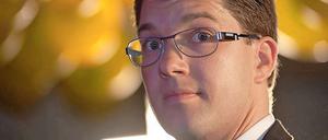 Von zwei auf fünf. Jimmie Akesson am Wahltag 2010, als seine Schwedendemokraten den Sprung in den Reichstag schafften. Inzwischen könnten sie mehr als die wenigen Prozent damals erwarten. 