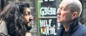 Die Spur führt zur türkischen Mafia. Kommissar Jan Fabel (Peter Lohmeyer, rechts) ist auf die Hilfe seines Informanten Mahmoot (Numan Acar) angewiesen. Foto: ARD