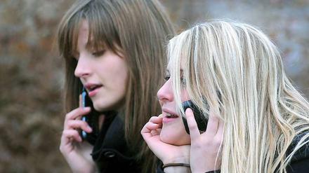 Wer bei seinem Handytarif auf den günstigsten Anbieter setzt, erlebt manchmal böse Überraschungen: Die Mobilfunknetze in Deutschland funktionieren nicht überall gleich gut.