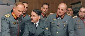 Schon im Vorfeld von „Rommel“ gab es jede Menge Trouble. Die Enkelin des Generalfeldmarschalls, Catherine Rommel, befürchtete eine zu kritische Sichtweise auf ihren Großvater. Drehbuchfassungen kursierten in der Öffentlichkeit.