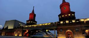 Die Oberbaumbrücke verbindet Friedrichshain und Kreuzberg. Der Bezirk hat einen grünen Bürgermeister. Wie macht sich das bemerkbar?