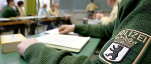 Die Gewerkschaft der Polizei warnt vor personellen Engpässen in Berlin