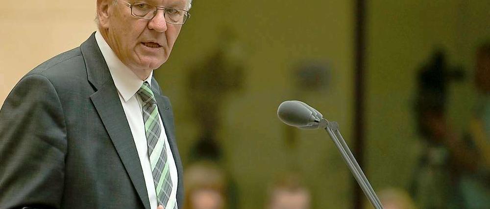 Winfried Kretschmann (Grüne) spricht am Freitag im Bundesrat in Berlin.