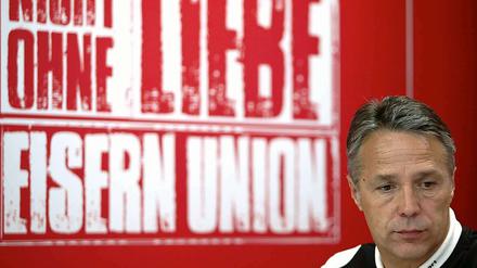 Rostet seine Eiserne Liebe? Unions Trainer Uwe Neuhaus.