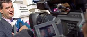 Markus Söder (CSU) ist offenbar dafür bekannt, sich gerne mal in die Berichterstattung der öffentlich-rechtlichen Sender einzumischen.