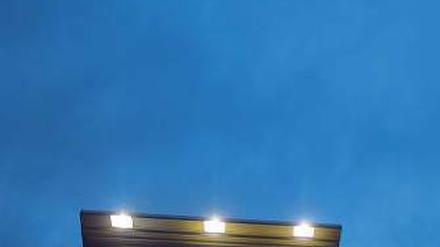 Eigentümerwechel. 2011 hat Edeka nach eigenen Angaben 75 Märkte an selbstständige Kaufleute übergeben, 45 davon an Existenzgründer.