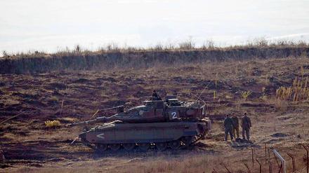 Ein Panzer der israelischen Armee auf den Golan-Höhen
