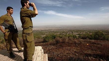 Alarmstimmung. Israelische Soldaten beobachten syrisches Territorium jenseits des Golan.