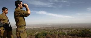 Alarmstimmung. Israelische Soldaten beobachten syrisches Territorium jenseits des Golan.