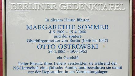 Die Gedenktafel für Margarethe Sommer hängt an der Westfälischen Straße 64 (Halensee). Das Bild darf unter der GNU-Lizenz für freie Dokumentation verwendet werden.