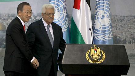 Trotz Bemühungen von UN-Generalsekretär Ban Ki Moon (links) gibt es keine Waffenruhe in Nahost.