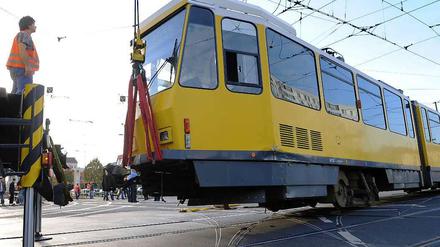 Sechs Jahre Verzögerung gibt es bereits beim Bau der Tramstrecke zum Hauptbahnhof. Nun kommen weitere sechs Monate dazu.