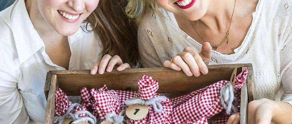 Anna-Beeke Gretemeier und Claudia Weingärtner (rechts)