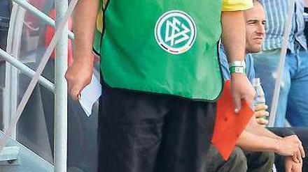 Schwache Abwehr. Kontrolleure nehmen in der Bundesliga kein Blut ab. Foto: dapd