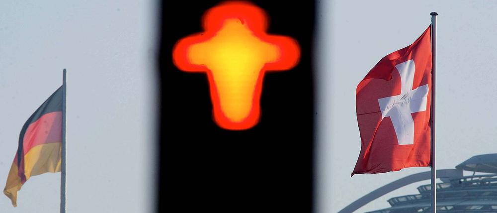 Ampel auf rot: Beim Steuerabkommen geht es derzeit nicht weiter.