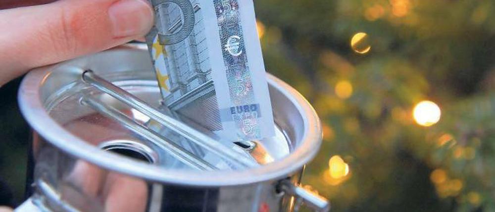 Geld und Glanz. Wer spenden will, sollte sich zuvor gut informieren. 