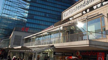 Verkauft. Das im Jahr 2000 eröffnete Ensemble Kranzler-Eck haben der norwegische Staatsfonds NBIM und der französische Versicherungskonzern Axa übernommen.