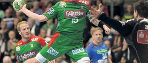 Sprung nach oben. Yves Grafenhorst (Mitte) und der SCM sind wieder wer. Foto: dpa