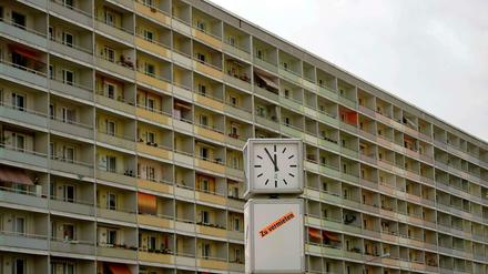 Große Not. Laut Mieterbund geben ärmere Haushalte bis zu 45 Prozent ihres Einkommens für Miete und Energie aus. 