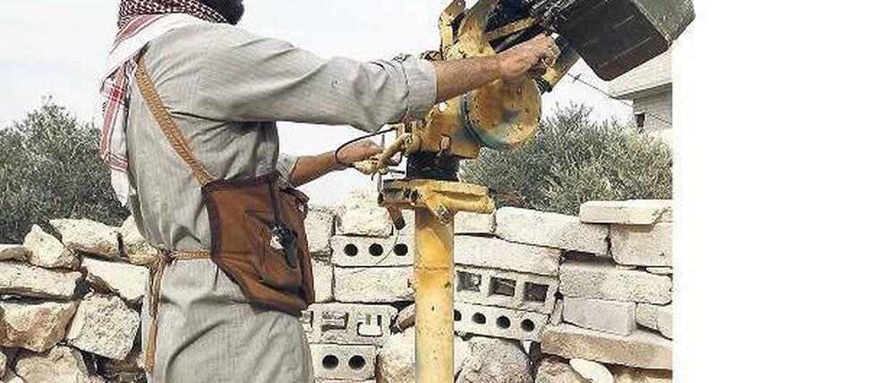 Militärische Unterstützung für die Assad-Gegner wäre ein direktes Eingreifen des Westens in den Konflikt und könnte Ärger für den Patriot-Einsatz mit sich bringen. Foto: John Cantlie/AFP