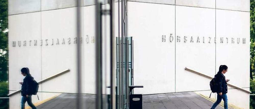 Anerkennung. In internationalen Rankings hat es eine deutsche Wirtschaftshochschule fast in die Top-Ten geschafft. Hier wird das gar nicht wahrgenommen. Foto: dpa