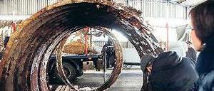 Durchblick. Der von der CIA während des Kalten Krieges benutzte Tunnel wird ins Depot des Alliiertenmuseums auf dem früheren Flughafen Tempelhof transportiert.