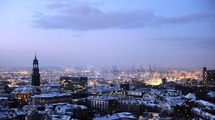 Winterlicher Blick auf Hamburg.