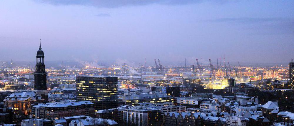 Winterlicher Blick auf Hamburg.