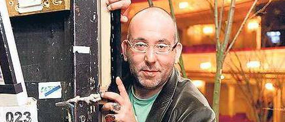 Hinter den Kulissen. Barrie Kosky möchte die Oper auch für Migranten öffnen. 