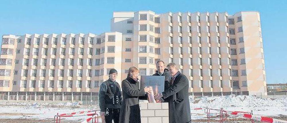 Bau „zum Verweilen“. Grundsteinlegung für Erweiterung der JVA Tegel. Foto: dpa