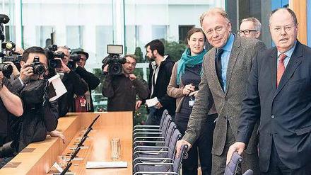 Bankenaufseher. SPD-Kanzlerkandidat Peer Steinbrück und Grünen-Fraktionschef Jürgen Trittin am Mittwoch bei ihrer gemeinsamen Pressekonferenz. 