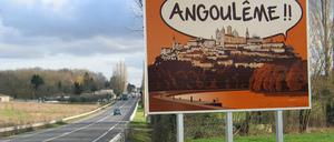 Schon am Ortseingang wird deutlich, was in der Stadt wichtig ist.