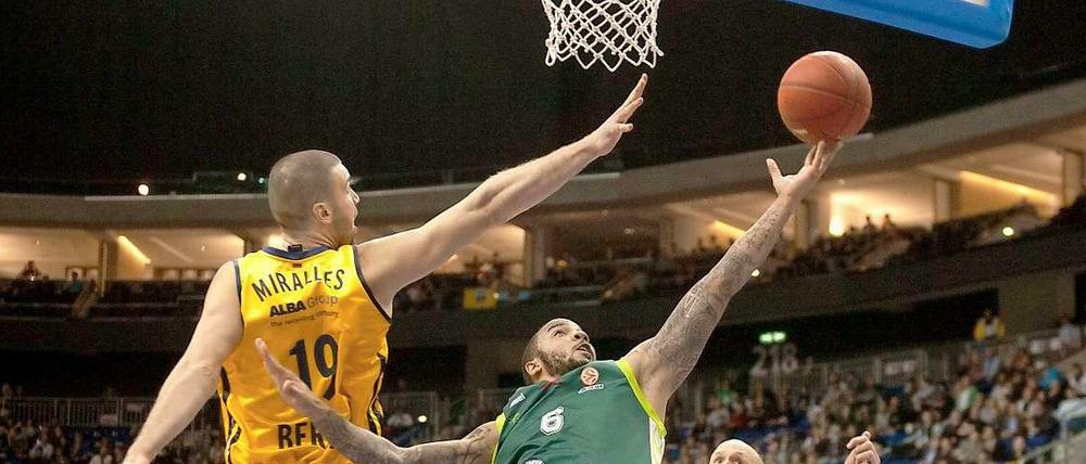 Kennen wir uns nicht? Alba spielte bereits in der Vorrunde gegen Malaga, in der Top 16 trifft man sich erneut.